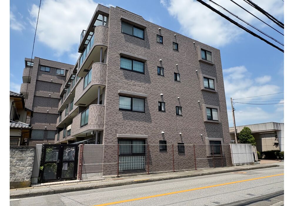 ★建物外観　東側